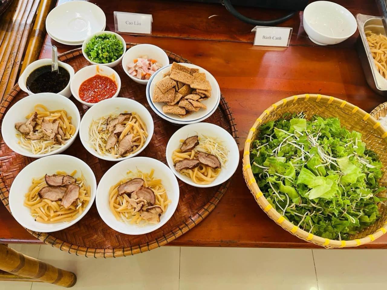 Phuong Dong Hotel Dn By -Bay Luxury 다낭 외부 사진